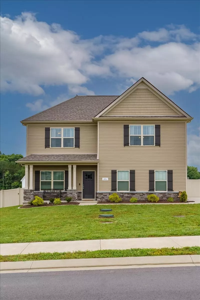 Exterior - 1401 Garrett St, Murfreesboro, TN 37129 photo 7 of 13