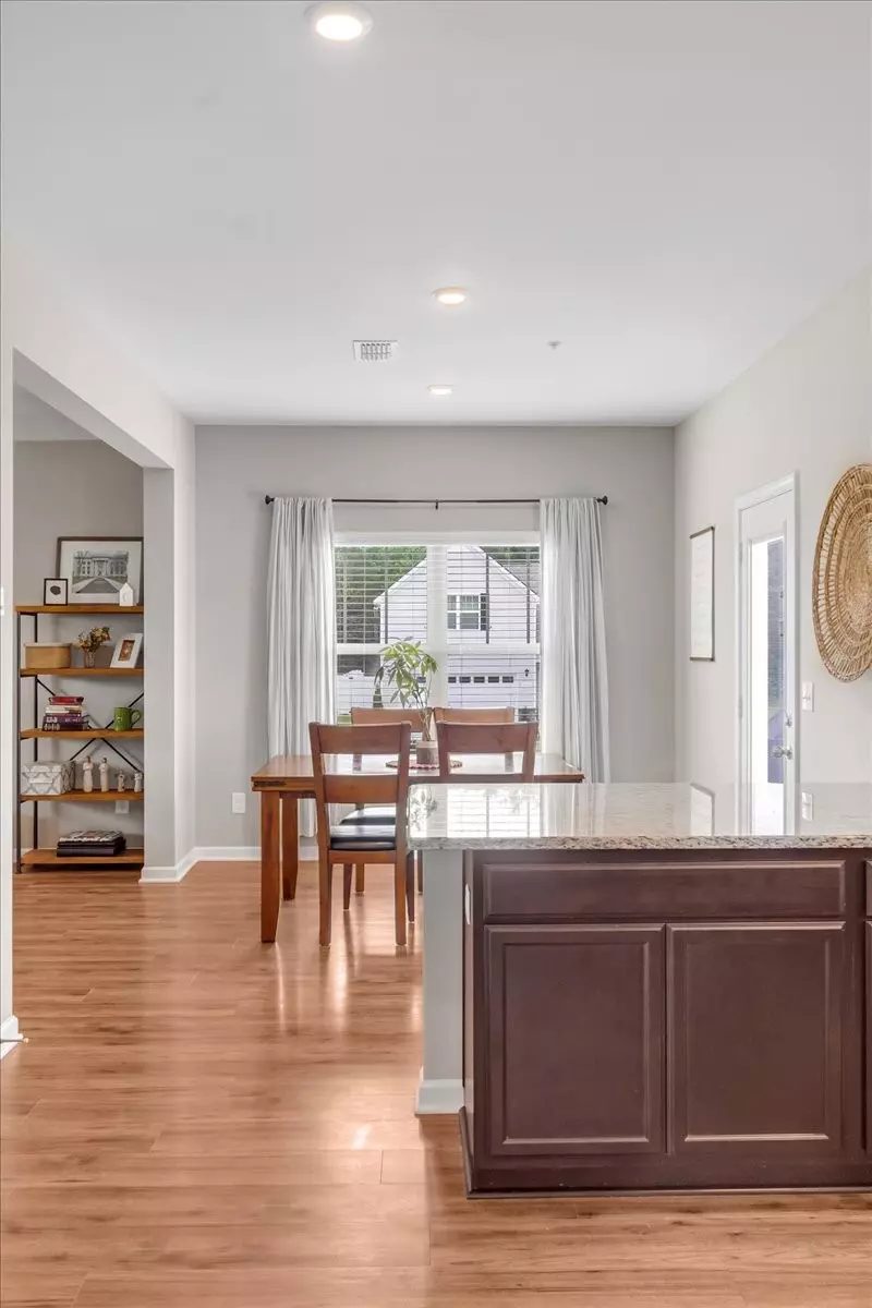 Dining - 1401 Garrett St, Murfreesboro, TN 37129 photo 4 of 4