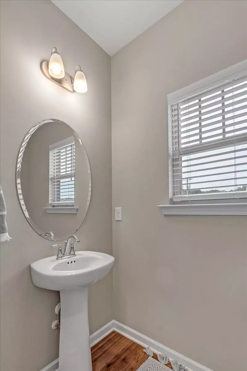 Bath - 1401 Garrett St, Murfreesboro, TN 37129 photo 1 of 6