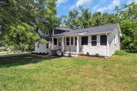 8134 Bonnafair Dr, Hermitage, TN 37076