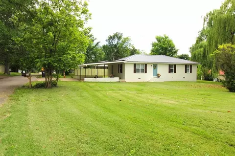 9957 Highway 114 W, Scotts Hill, TN 38374