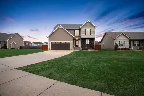 3733 Crisscross Ct, Clarksville, TN 37040