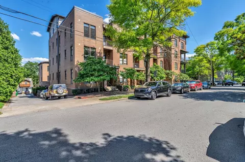 1706 18th Ave S #303, Nashville, TN 37212