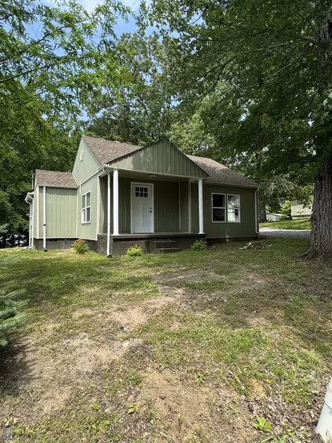 109 Beech Hill Dr, Mcminnville, TN 37110