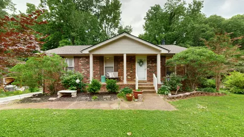 733 Albany Dr, Hermitage, TN 37076