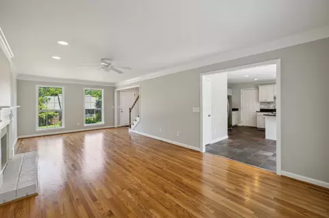 Living - 224 Devrow Ct, Franklin, TN 37064 photo 4 of 6