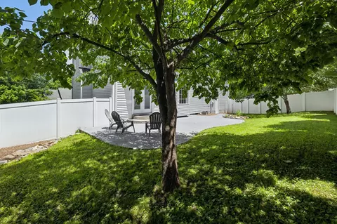 Exterior - 224 Devrow Ct, Franklin, TN 37064 photo 6 of 11