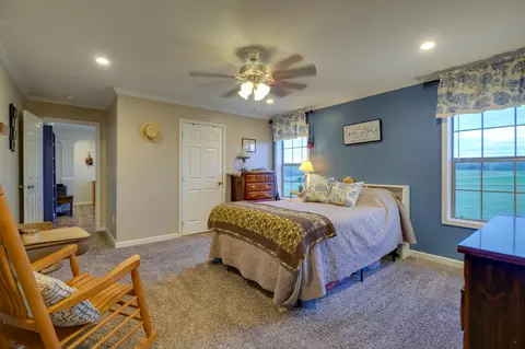 Bedroom - 658 Deberry Rd, Morrison, TN 37357 photo 3 of 6