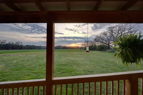 Exterior - 658 Deberry Rd, Morrison, TN 37357 photo 9 of 13