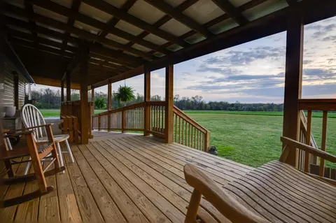 Exterior - 658 Deberry Rd, Morrison, TN 37357 photo 12 of 13