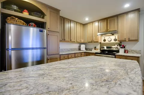 Kitchen - 658 Deberry Rd, Morrison, TN 37357 photo 7 of 11