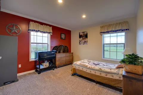 Bedroom - 658 Deberry Rd, Morrison, TN 37357 photo 5 of 6