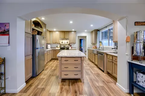 Kitchen - 658 Deberry Rd, Morrison, TN 37357 photo 1 of 11