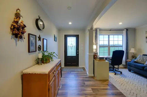 Entry Way - 658 Deberry Rd, Morrison, TN 37357 photo 1 of 2