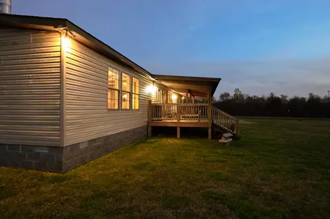 Exterior - 658 Deberry Rd, Morrison, TN 37357 photo 7 of 13