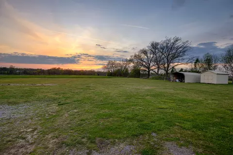 Exterior - 658 Deberry Rd, Morrison, TN 37357 photo 13 of 13