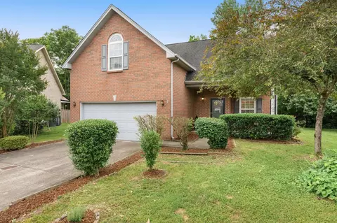 1020 Summerview Ct, Nashville, TN 37221