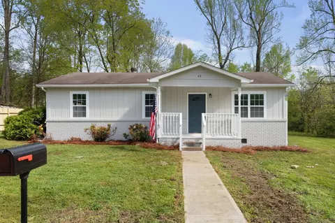 43 Cherry Ln, Rossville, GA 30741