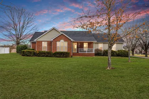 1004 Nina Dr, Springfield, TN 37172