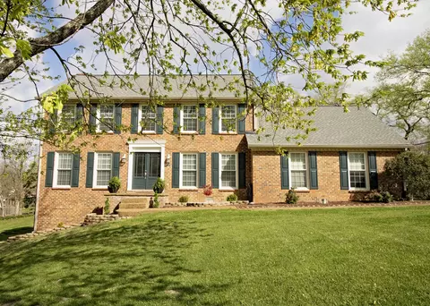 100 Meadow Ln, Hendersonville, TN 37075