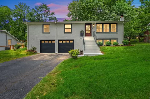 2808 Hody Dr, Nashville, TN 37206