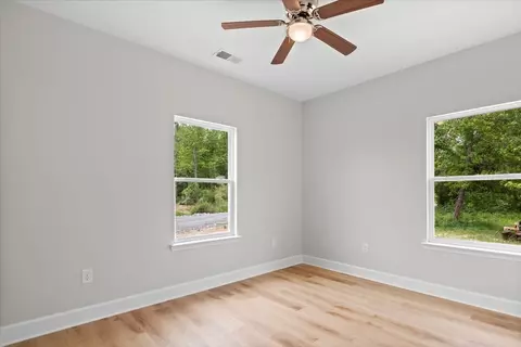 Bedroom - 132 Eno Rd, Dickson, TN 37055 photo 4 of 7