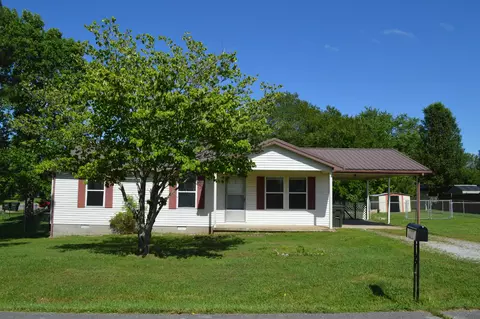405 Hoyt St, Hohenwald, TN 38462