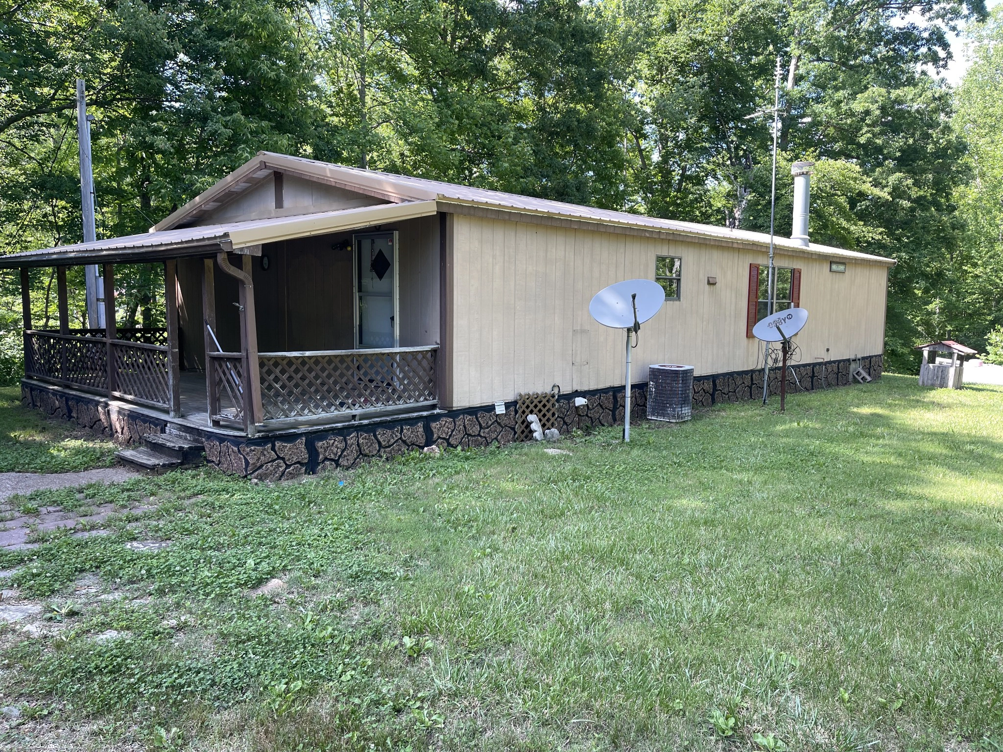 405 Napier Rd  