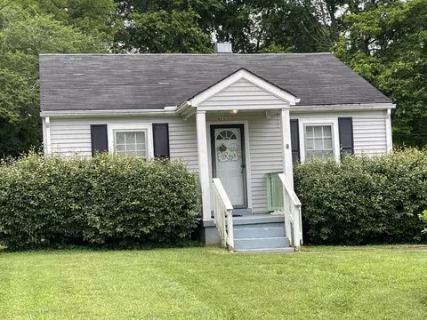 923 E Valley Dr, Columbia, TN 38401