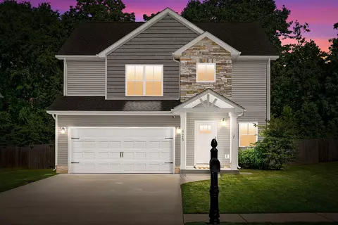 425 Woodtrace Dr, Clarksville, TN 37042