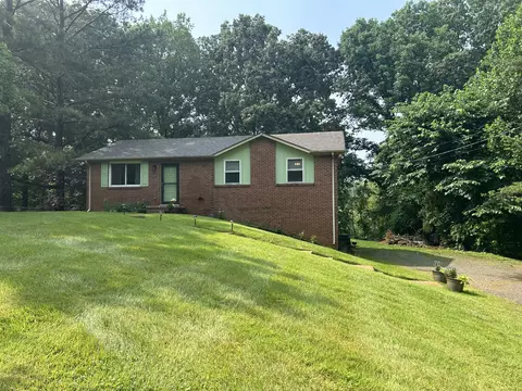 7110 Birchbark Dr, Fairview, TN 37062