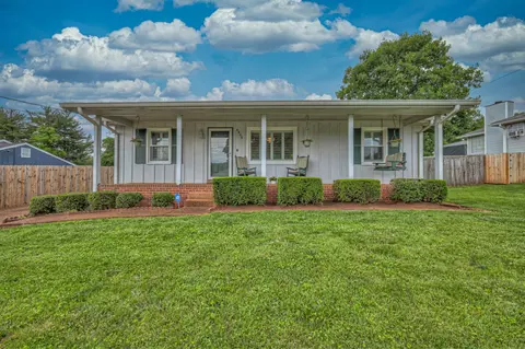 4408 Falling Leaf Ln, Nashville, TN 37207