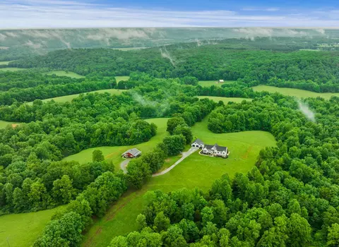 179 Wild Cherry Ln, Nunnelly, TN 37137