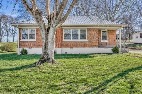 728 Poplar St, Columbia, TN 38401