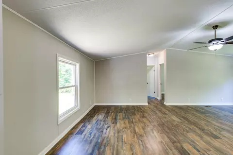 2002 Brushy Rd, Centerville, TN 37033 photo 11
