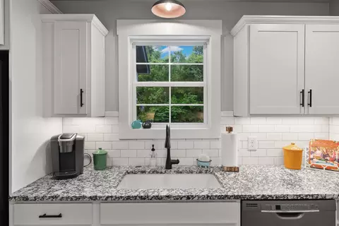 Kitchen - 4476 Beards Chapel Rd, Springfield, TN 37172 photo 4 of 5