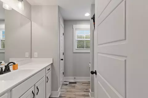 Entry Way - 4476 Beards Chapel Rd, Springfield, TN 37172 photo 7 of 7