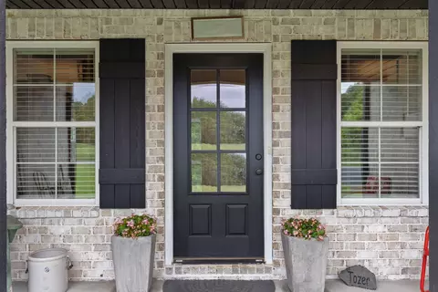 Entry Way - 4476 Beards Chapel Rd, Springfield, TN 37172 photo 1 of 7