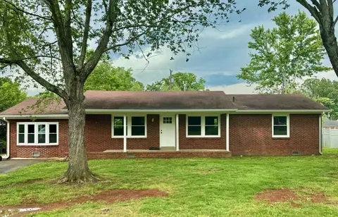 1308 Bel Aire Dr, Tullahoma, TN 37388