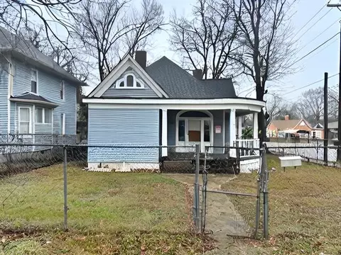 2400 Chamberlain Ave, Chattanooga, TN 37404