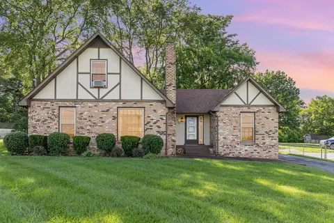 526 Almaville Rd, Smyrna, TN 37167