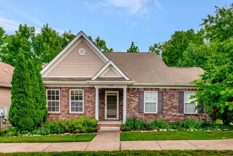 2418 Duxbury Dr, Columbia, TN 38401
