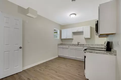Kitchen - 430 W Maple St, Morrison, TN 37357 photo 1 of 4