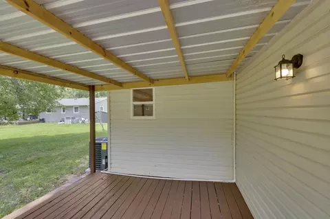 Exterior - 430 W Maple St, Morrison, TN 37357 photo 3 of 5