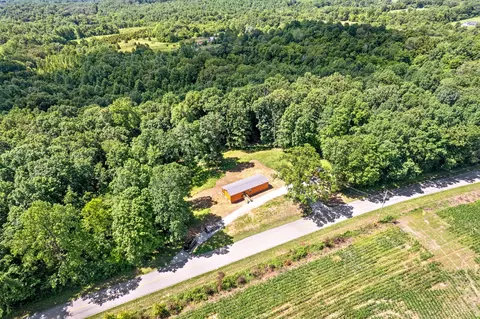 1044 Mount Herman Rd, Southside, TN 37171