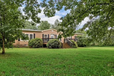 13815 Owens Chapel Rd, Springfield, TN 37172