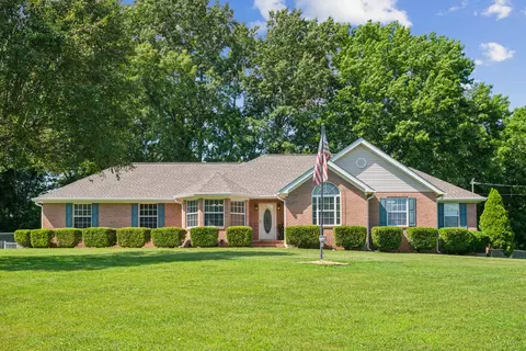 242 Red Oak Trl, Spring Hill, TN 37174