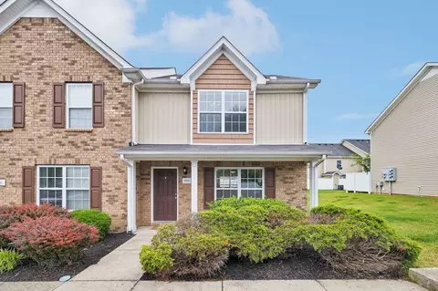 2013 Victory Gallop Ln, Murfreesboro, TN 37128
