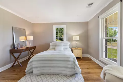 Bedroom - 1076 Highway 47 E, Dickson, TN 37055 photo 1 of 3