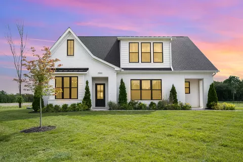 1550 Shalom St, Murfreesboro, TN 37128